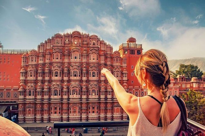 1-Day Trip to Jaipur from Mumbai with Both side Commercial Flights - What the $192 price really covers