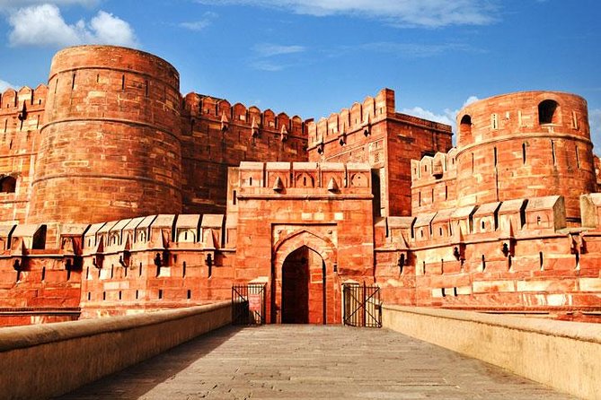1-Day Trip to Taj Mahal and Agra from Mumbai with Both Side Commercial Flights - What the $550 price really buys