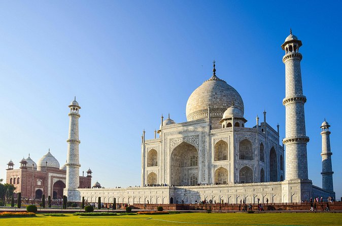 1-Day Trip to Taj Mahal and Agra from Mumbai with Both side Commercial Flights - The handicraft stop at Sanskriti’s Imperial Gems