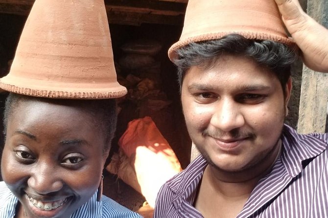 All In One Combo Tour of Mumbai City, Dabbawalas, Dhobhi Ghat, Slums & Bollywood - Colaba Causeway and the Jain Temple