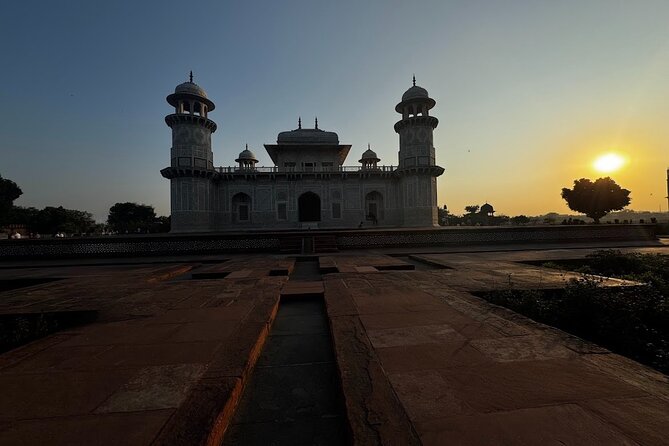 All Inclusive Taj Mahal Tour From Mumbai - The return to Mumbai