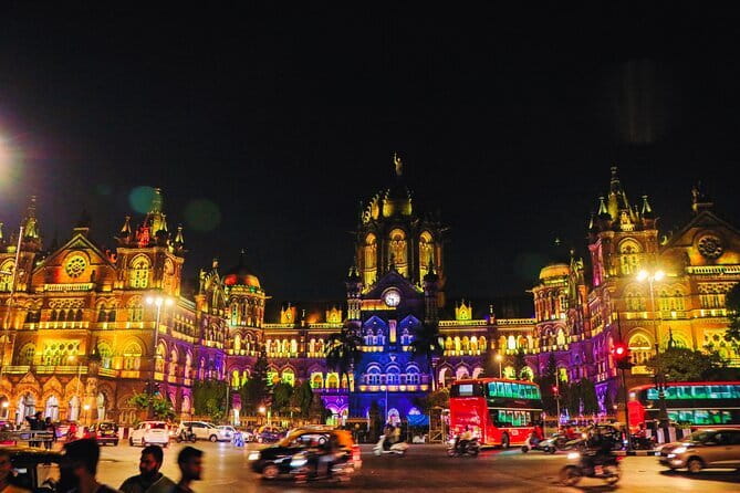 Bollywood Sightseeing and Celebrity Homes Tour by Private Car - Green Screens, Blue Screens, and the Work Behind the Glamour