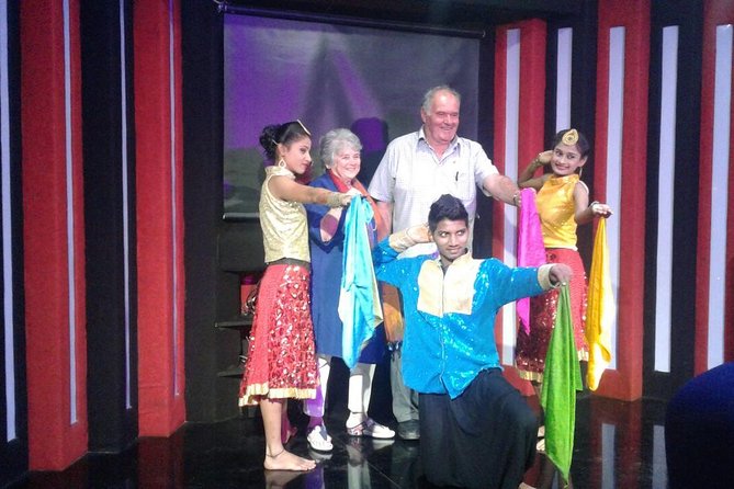 Bollywood Studio Tour in Mumbai - Can you meet a Bollywood star?