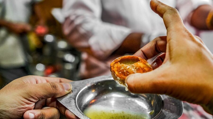 Bombay Express Mumbai Food Tour with 15+ Tastings - Mangaldas and the city beyond the main sights
