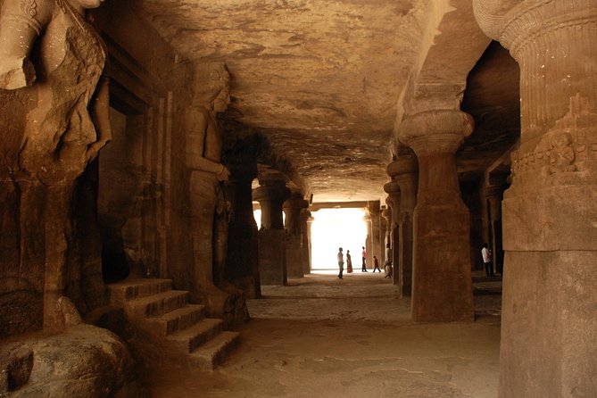 Delightful Elephanta Caves Excursion Mumbai (Guided Half Day Sightseeing Tour) - Arriving on Elephanta Island