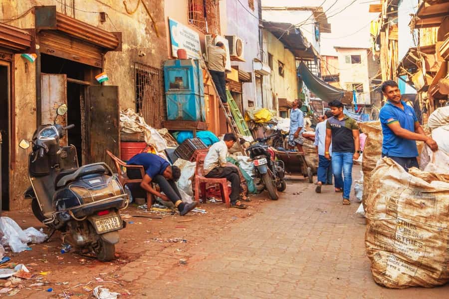 Dharavi: Daily Life inside Asia's Largest Slum walking tour - Meeting your guide near Third Wave Coffee