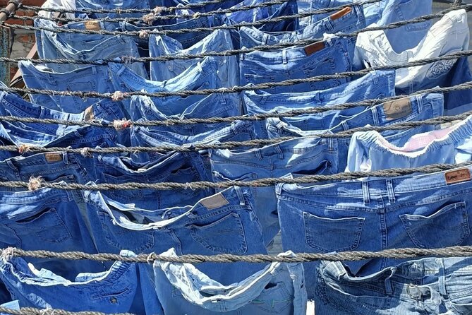 Dhobi Ghat Guided Tour A walk inside the biggest open air Laundry - Is $12 a fair price?
