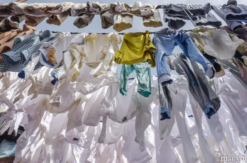 Dhobi Ghat Laundry and Dharavi Slum Tour with Local Train - The local train ride makes the connection feel real