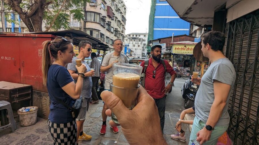 Discover Mumbai's street & beach with Vegetarian food tour - Starting near Churchgate as Mumbai gets hungry