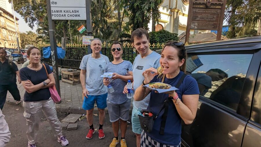 Discover Mumbai's street & beach with Vegetarian food tour - Three Mumbai favorites in one food street