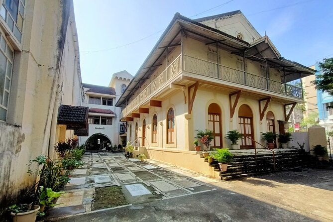 Discover the Hidden Gems of Bandra on an Engaging Walking Tour - Ranwar, one of Bandra’s original pakhadis