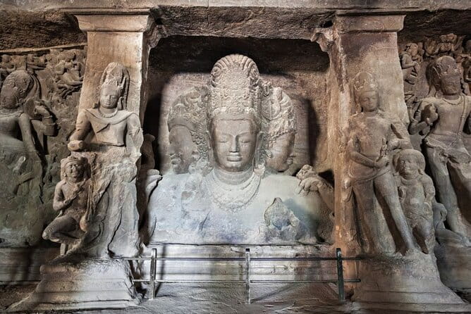 Elephanta Island Private Speedboat Tour from Mumbai - 6pax - The three-hour island window