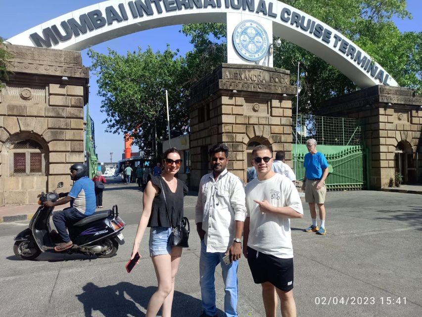 Essence of Mumbai: Half-Day Private Tour - Crawford Market and the working city