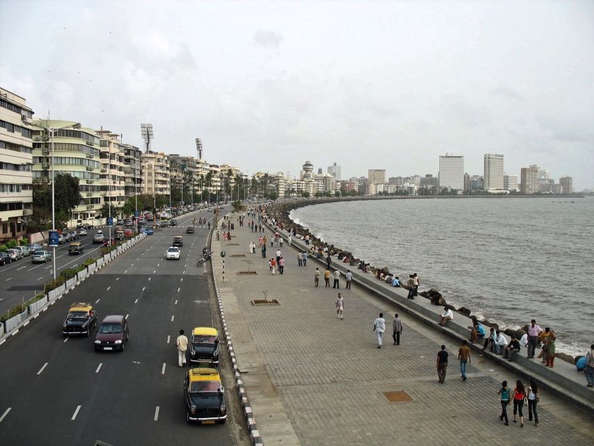 Essence of Mumbai: Half-Day Private Tour - What the driver-guide adds