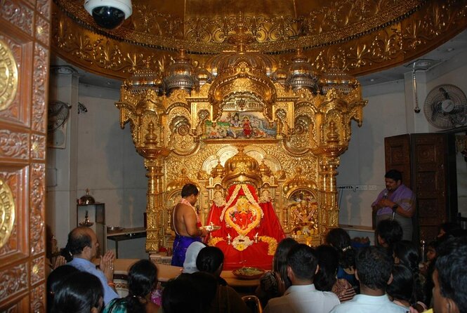 Full day city tour of Mumbai with guide & lunch - Key details that shape the day