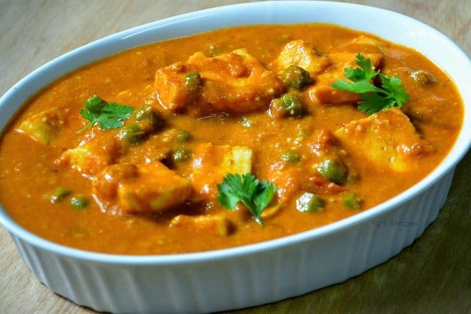 Full-Day Food Tour of Mumbai with Spice Bazaar Visit - South Mumbai landmarks between food stops