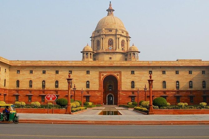 Golden Triangle Tour 4 Days From Mumbai with Return Flights - What the $950 price includes