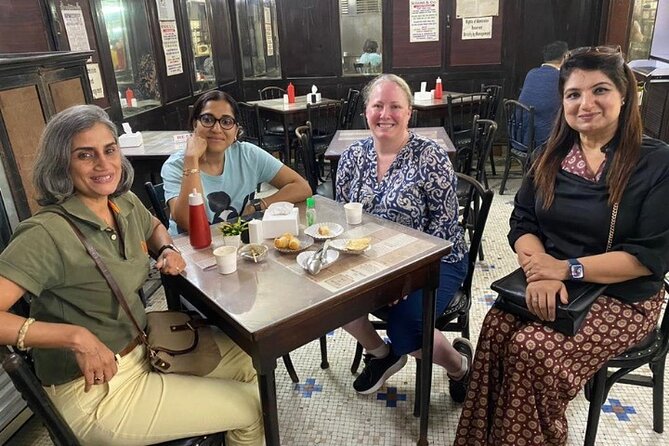 Highlights of South Mumbai Guided Private Tour in AC Vehicle - Kala Ghoda and the city’s art district