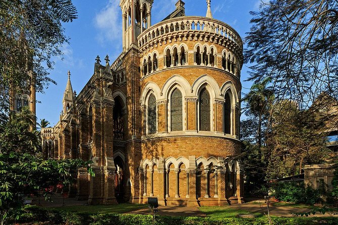Hightlight Mumbai Tour - Chhatrapati Shivaji Terminus, Mumbai’s grand opening scene