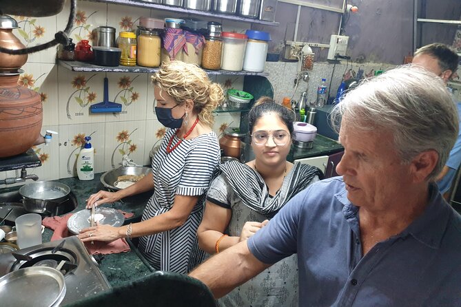 Indian Curry 5-Hour Cooking Classes In Mumbai - Eating lunch from your own cooking