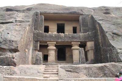 Kanheri Cave with Global Vipassana Pagoda Tour in Private Vehicle