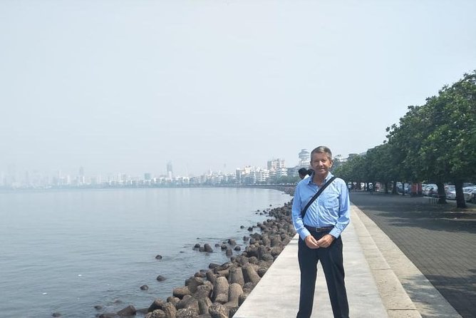 LGBTQ Friendly Mumbai City Tour - A broad first look at Mumbai from a private car