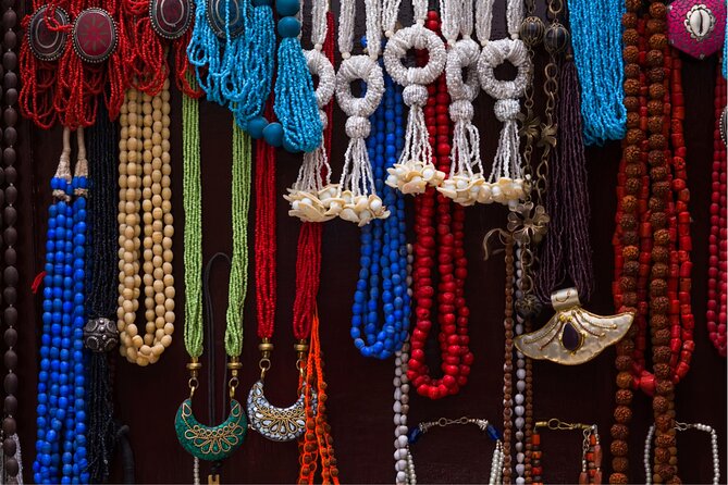 Magical Markets Tour in Mumbai with a local - Kalbadevi, Chor Bazaar, and the changing street scene