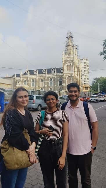 Mumbai: 2-Hour Guided Bandra Walking Tour - What two hours feels like on foot