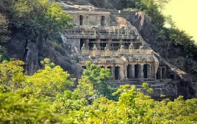 Mumbai: All-Inclusive Mumbai Private Full or Half Day Trip - Inside the Elephanta Caves