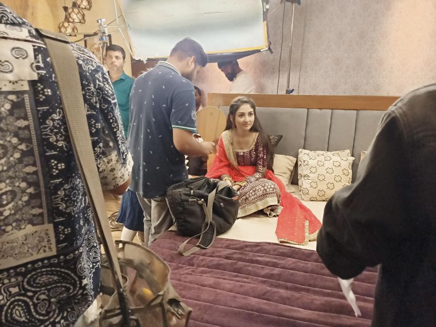 Mumbai: Bollywood Studio Guided Tour with Tickets - How much time should you allow?