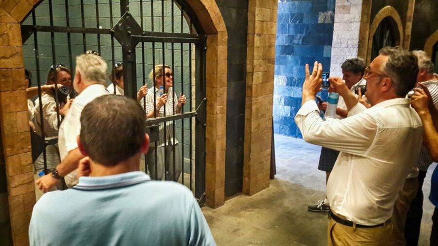 Mumbai: Bollywood Studio Half-Day Tour - Watching a real movie or television shoot