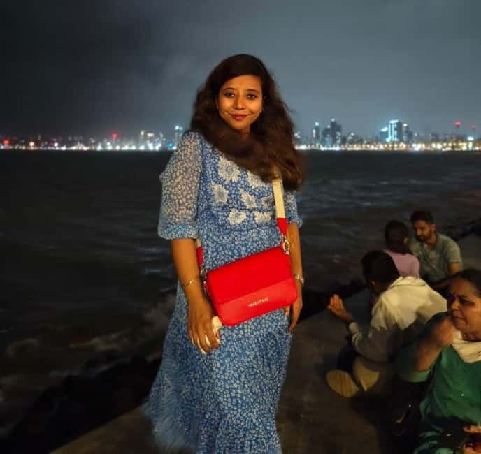 Mumbai City Night Guided Tour with Delicious Street Food - Marine Drive and the Queen’s Necklace