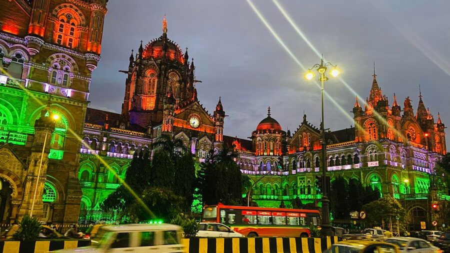 Mumbai: Day & Night City Tours with Multiple Add On Options - Gateway of India and the Taj Mahal Palace