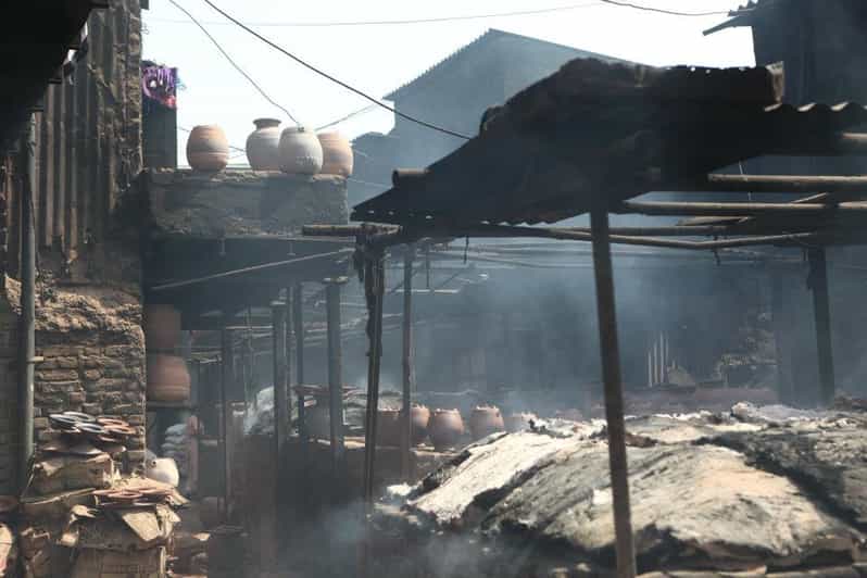 Mumbai: Dharavi Slum 2-Hour Walking Tour - Meeting your guide opposite Mahim Railway Station