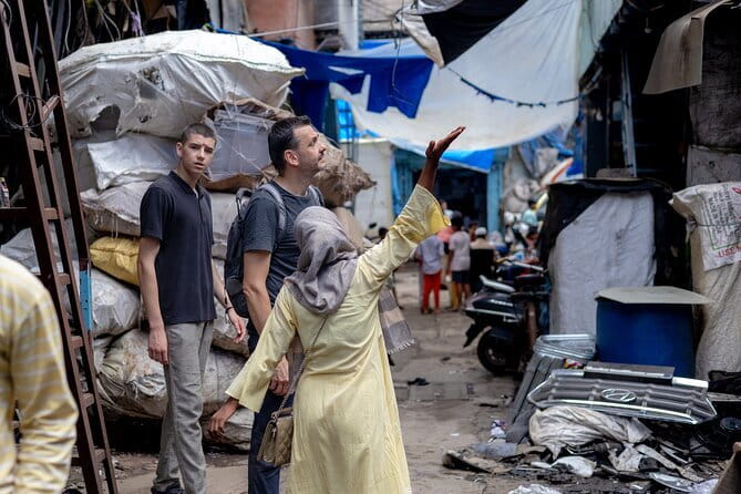 Mumbai Dharavi Slum, Dhobi Ghat & Dabbawala Lunchbox Tour - Dharavi: Work, Homes, and Local Enterprise