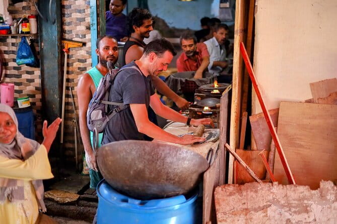 Mumbai Dharavi Slum, Dhobi Ghat & Dabbawala Lunchbox Tour - Dhobi Ghat and Its Rows of Washing Stones