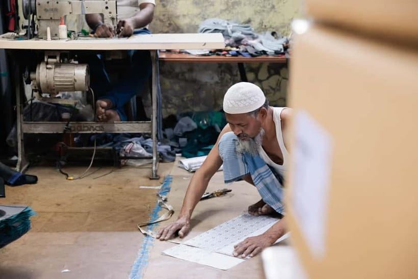Mumbai: Dharavi Slum Guided Walking Tour by 1st Female Guide - The $6 price and what you receive