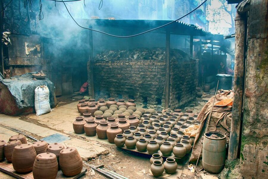 Mumbai: Dharavi Slum Slumdog Millionaire Tour with a Local - The role of a local guide