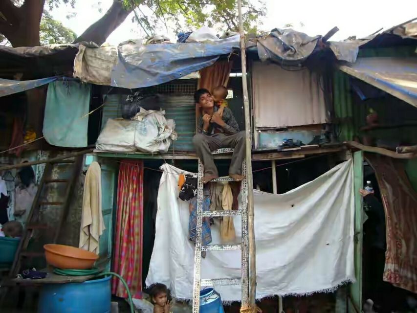 Mumbai: Dharavi Slum Slumdog Millionaire Tour with a Local - Hotel transfers and getting back to Mumbai