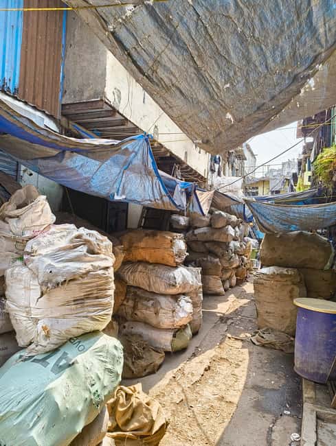 "Mumbai Dharavi Slum Tour" - Kumbharwada and the pottery tradition