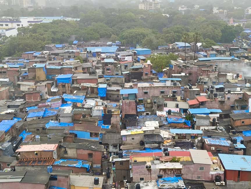 "Mumbai Dharavi Slum Tour" - Walking the narrow alleys with care
