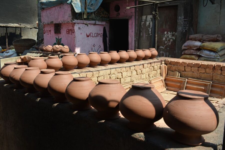 Mumbai: Dharavi Slum Tour with Dhobi Ghat (Open-Air Laundry) - Photography, food, and simple preparation