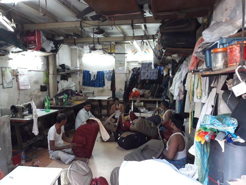 Mumbai: Dharavi Slum Walking Tour with Local Slum Dweller - Optional pottery in Kumbharwade