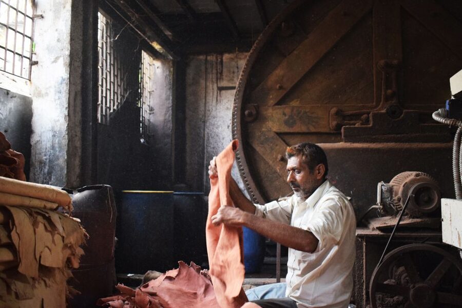 Mumbai: Dharavi Slum Walking Tour with Options - The viewpoint and the first look at Dharavi