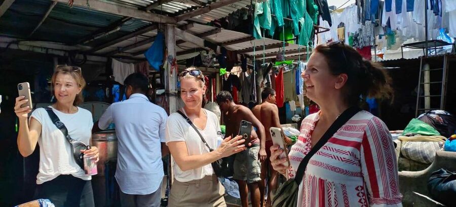 Mumbai: Dhobi Ghat Laundry and Dharavi Slum Tour with Local - Going beyond Slumdog Millionaire