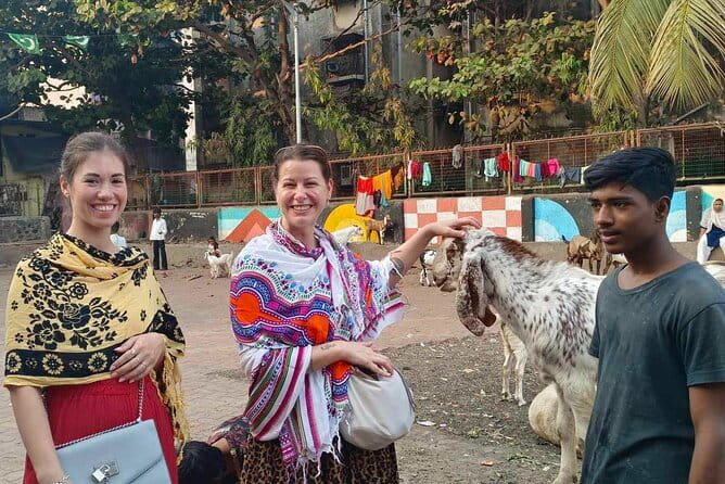 Mumbai: Dhobi Ghat Laundry & Dharavi Slum Tour with a Local - Key points to know before booking