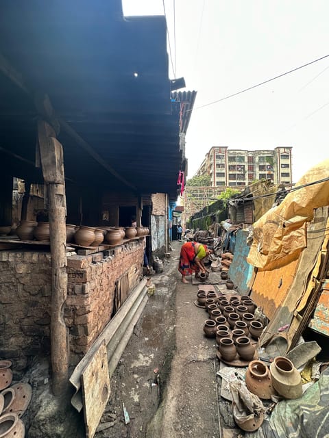 Mumbai: Discover India's Largest Slum -A Local's Perspective - Pottery, leather, and embroidery workshops