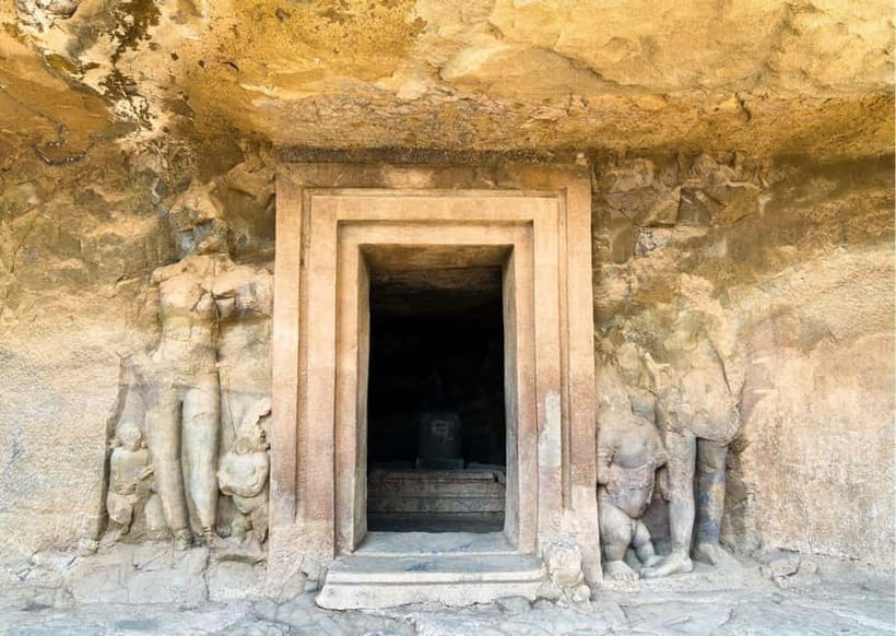 Mumbai: Elephanta Caves Private Tour with Ferry Ride - Reaching the three cave areas