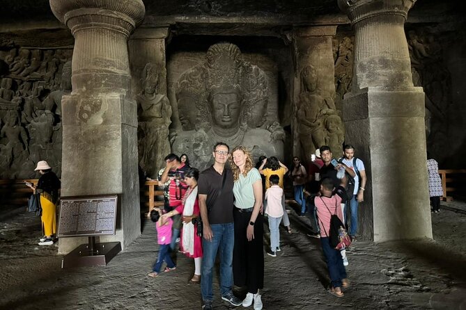 Mumbai Full-Day Sightseeing & Elephanta Caves Tour - Dhobi Ghat offers a brief look at working Mumbai