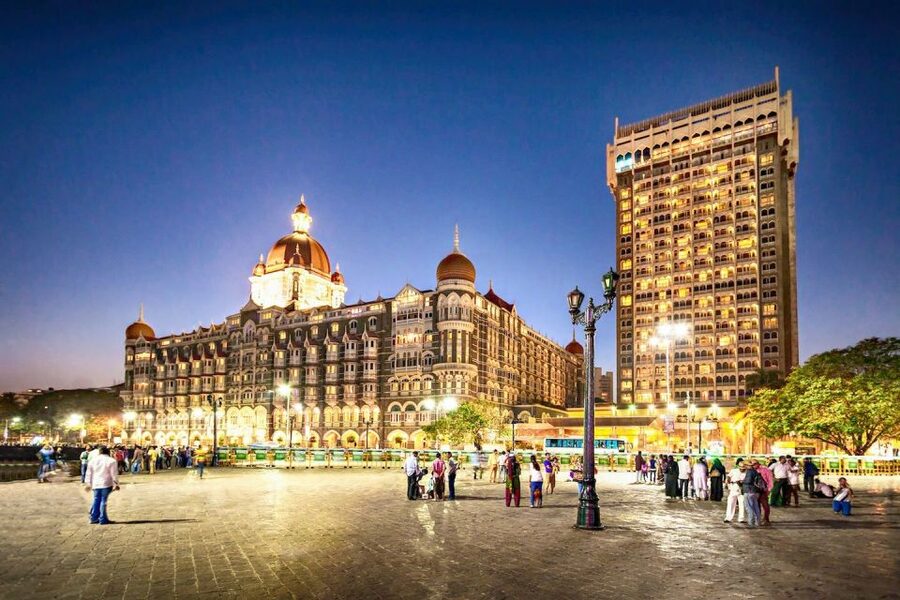 Mumbai: Full-Day Sightseeing Tour of Mumbai - Malabar Hill, Banganga Tank, and Hanging Gardens